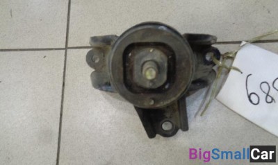 Опора двигателя правая от Kia Rio 2000-2005