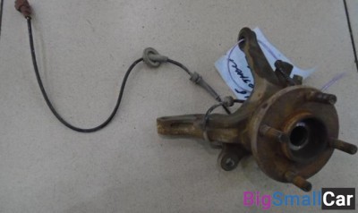 Кулак поворотный передний левый от Nissan Cube Z10 1998-2002