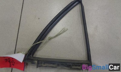 Уплотнитель стекла двери задней правой форточки от Toyota Corolla E150 2006-2013