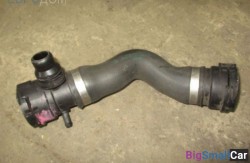 Патрубок верхн. (17 Система охлаждения) 17127531579