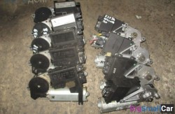 Моторчик люка (61 Общее э/оборудование автомобиля) 67618370810