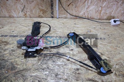Стеклоподъемник Передний левый Opel Astra J 2009-2