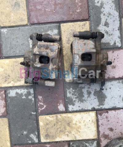 Задний тормозной супрот mitsubishi lancer 9